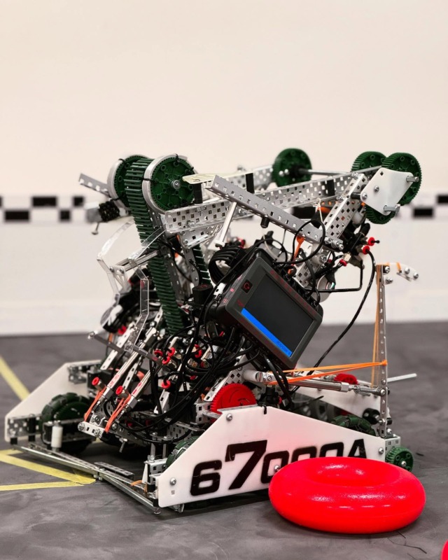 Hitomasa-our Lead Builder. 

Born to build. 

#BigDippers
#67000A
#VEXRobotics
#VEXWorlds2025
#RECFoundation
#v5rchighstakes
